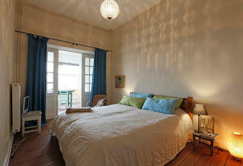 Номер Стандарт с Балконом, Liegen;schaft Guesthouse