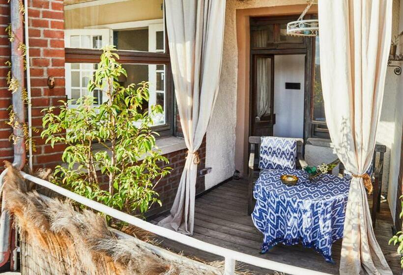 Номер Стандарт с Балконом, Liegen;schaft Guesthouse