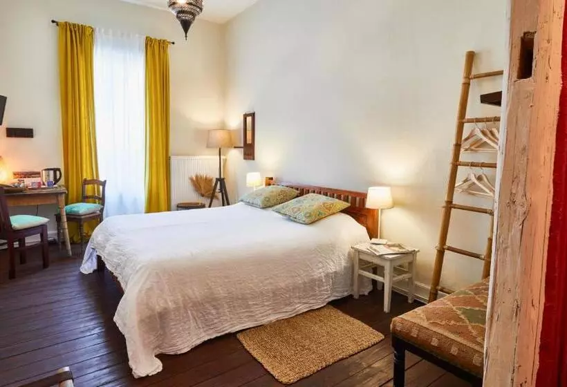 اتاق استاندارد با تخت بزرگ, Liegen;schaft Guesthouse