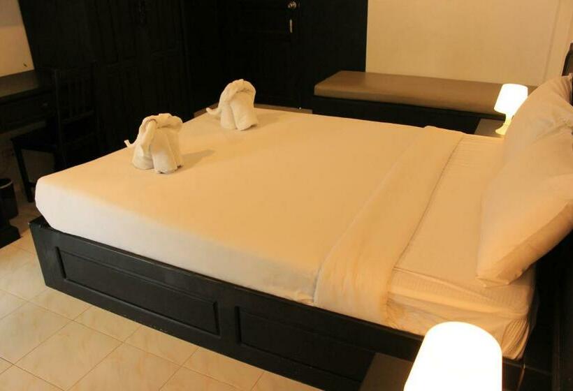 디럭스 룸, Sp. Place