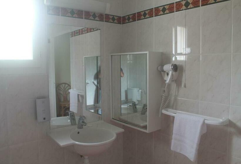 장애인을 위한 수피리어 룸, The Originals City, Hôtel La Closerie, Nantes Nord