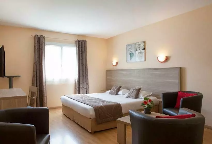 身障者適用スーペリアールーム, The Originals City, Hôtel La Closerie, Nantes Nord