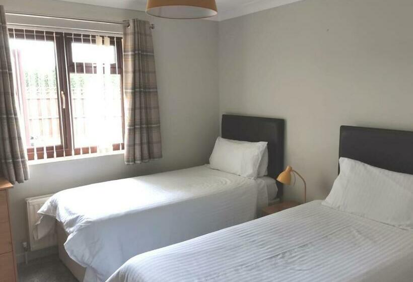 Семейный Номер, Church Farm Guest House