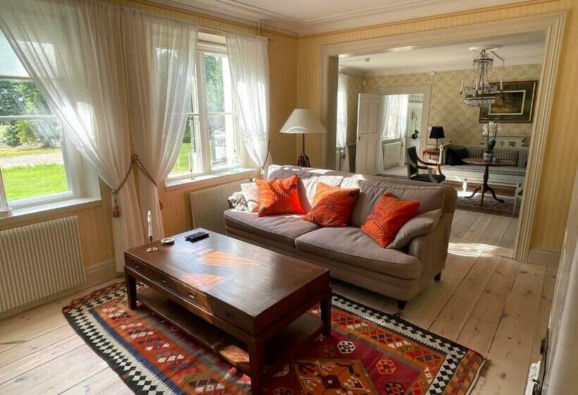 Номер Стандарт, Ruders Egendom