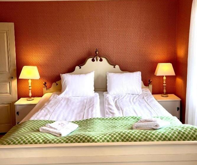 Номер Стандарт, Ruders Egendom