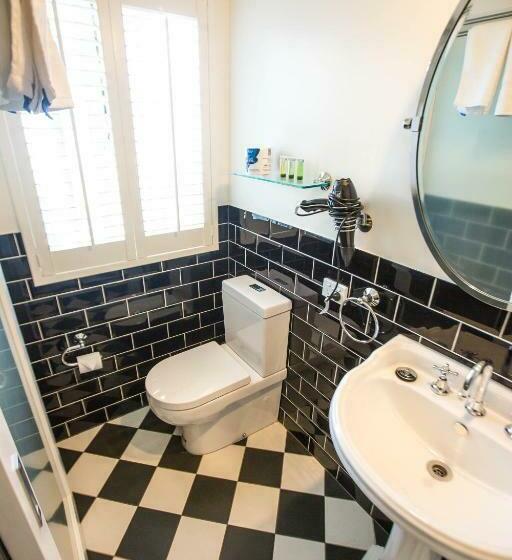 Трехместный Номер Премиум, Edward Lodge New Fam