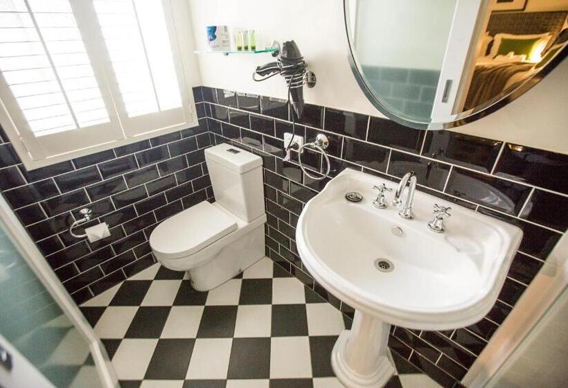 Стандартный Номер Кровать Кинг, Edward Lodge New Fam