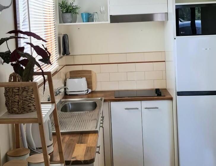 Апартаменты 1 Спальня, Halls Haven Holiday Units