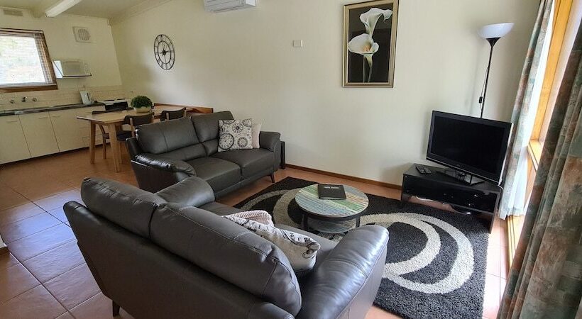 Апартаменты 2 Спальни, Halls Haven Holiday Units