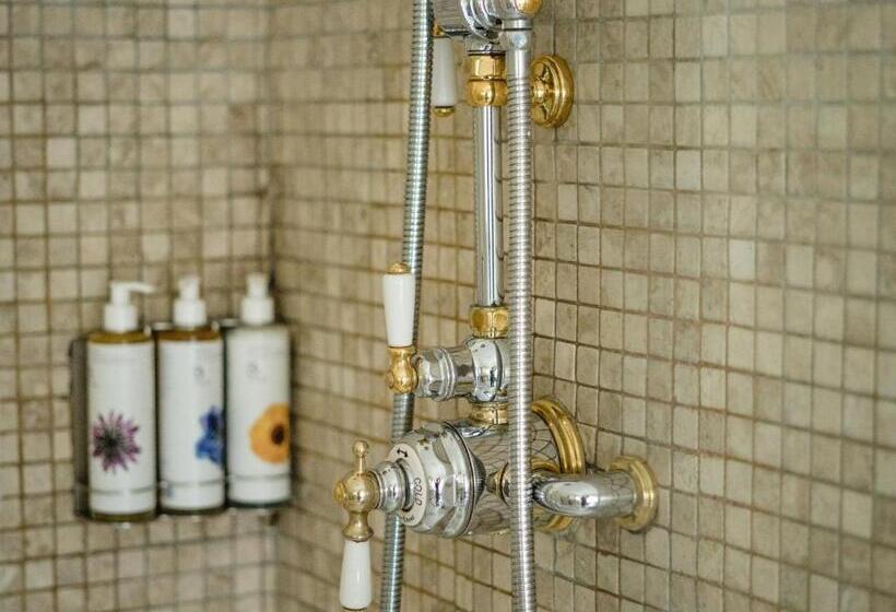 디럭스 스위트, Berwick Lodge