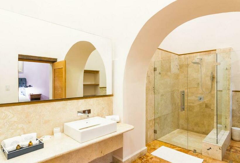 سوییت جونیور, Casa Del Rector Hotel Boutique