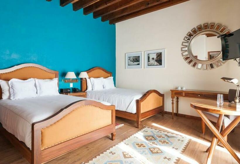 سوییت جونیور, Casa Del Rector Hotel Boutique