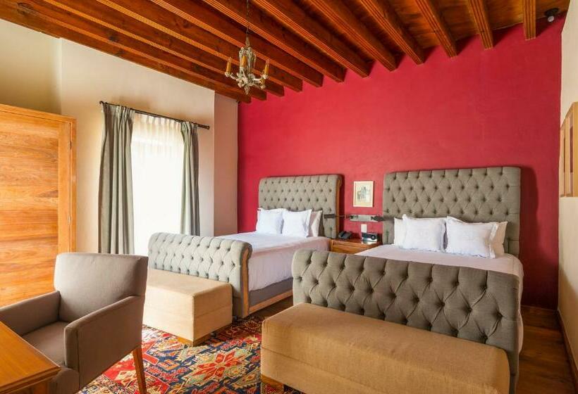 سوییت جونیور, Casa Del Rector Hotel Boutique