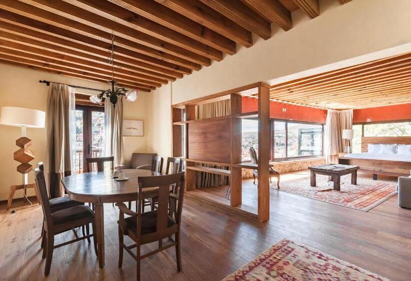 سوئیت پرزیدنت, Casa Del Rector Hotel Boutique