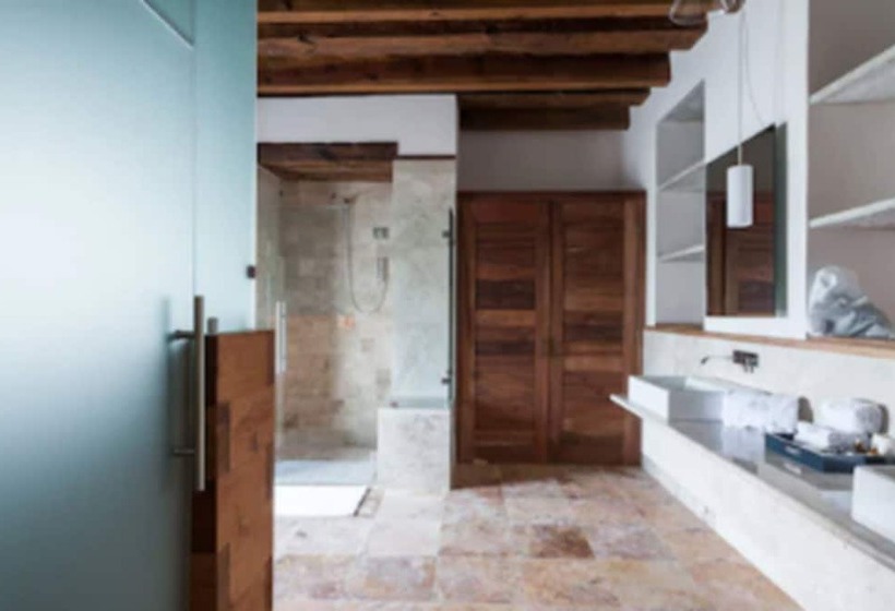 سوییت جونیور, Casa Del Rector Hotel Boutique