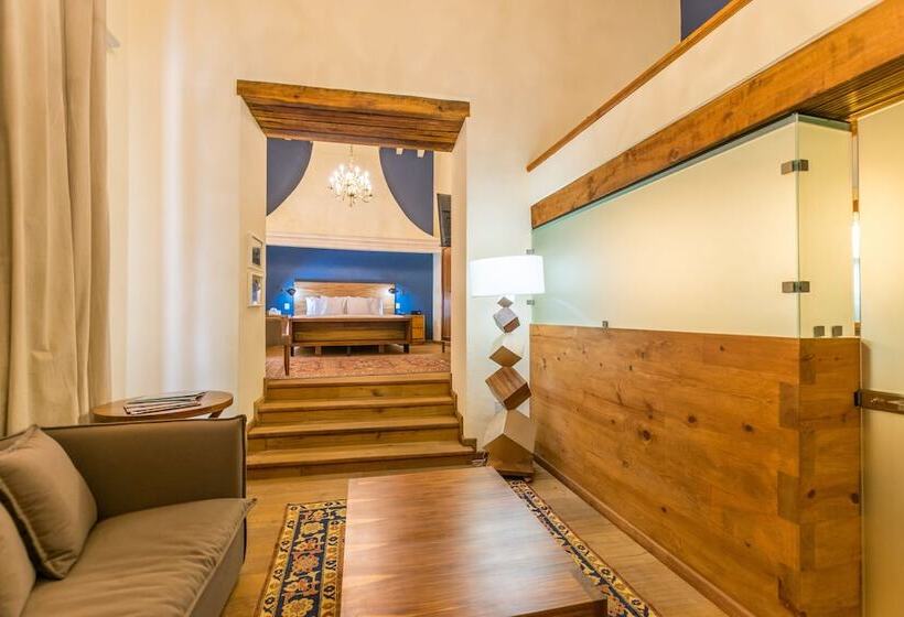 سوئیت مستر, Casa Del Rector Hotel Boutique