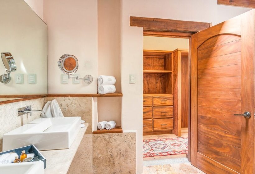 سوئیت پرزیدنت, Casa Del Rector Hotel Boutique