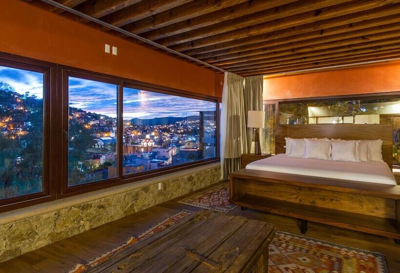 سوئیت پرزیدنت, Casa Del Rector Hotel Boutique