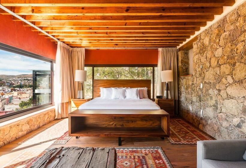 سوئیت پرزیدنت, Casa Del Rector Hotel Boutique