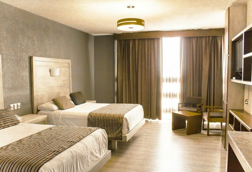 חדר סטנדרט לשלושה, El Monte