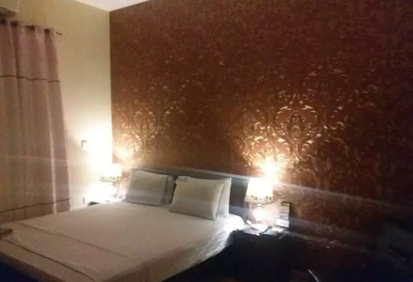 اتاق لوکس, Executive Lodges
