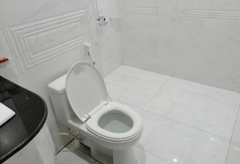 اتاق سوپریور با تخت بزرگ, Executive Lodges