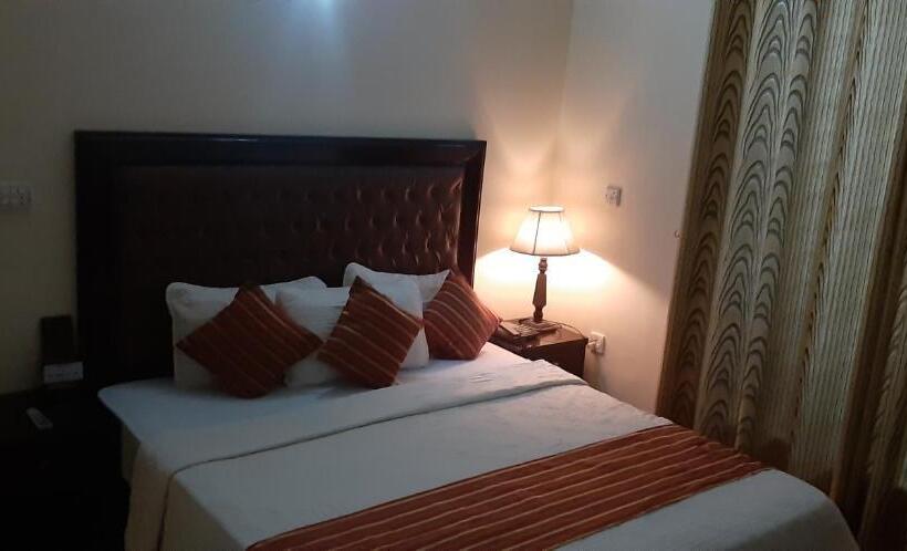 اتاق لوکس یک تخته, Executive Lodges
