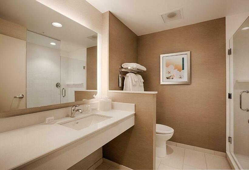 غرفة قياسية سرير كينج, Fairfield Inn & Suites By Marriott Clearwater Beach