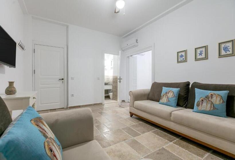 주니어 스위트 풀장 전망, Fora Konak Alacati