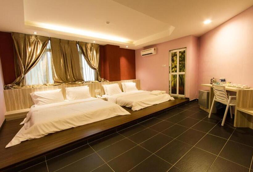 سوییت خانوادگی, Js