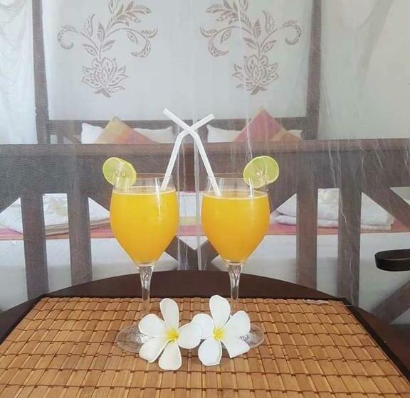 经济房, Lagoon Boutique