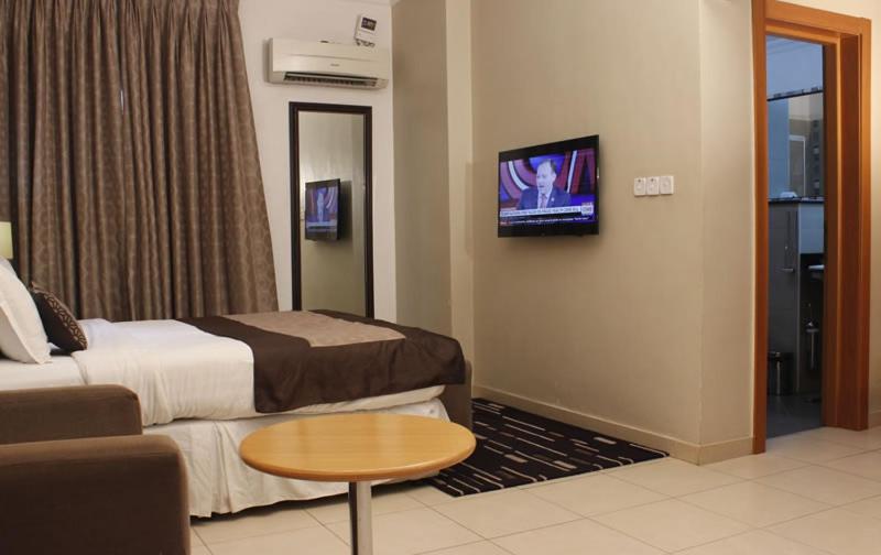 سوئیت کلاسیک, Morning Side Suites