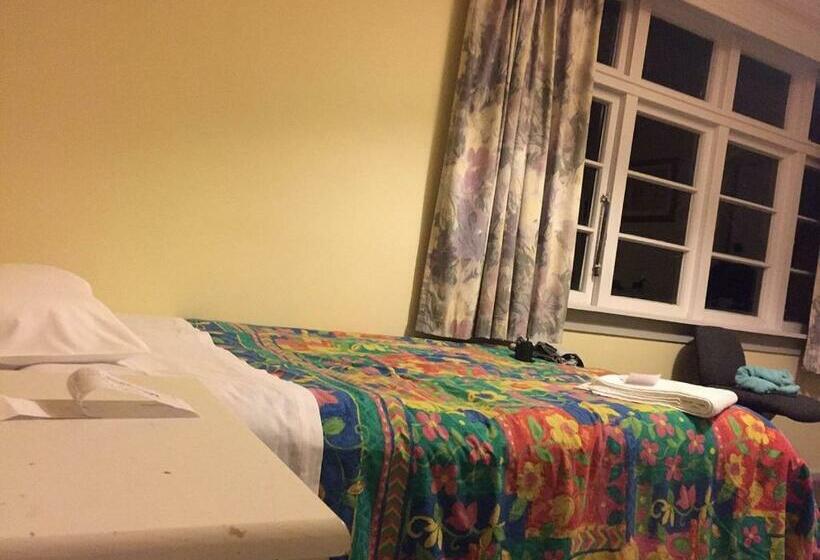 基本三人间, Penny S B&b Accommodation