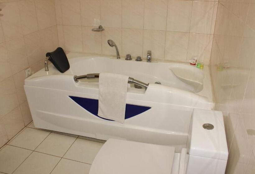 套房, Residence Flamani