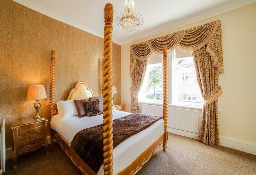 Deluxe Suite, The Lemonfield