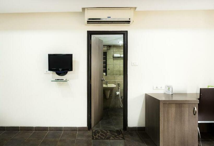 标准间, Treebo Fort Club