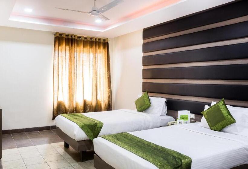 标准间, Treebo Fort Club