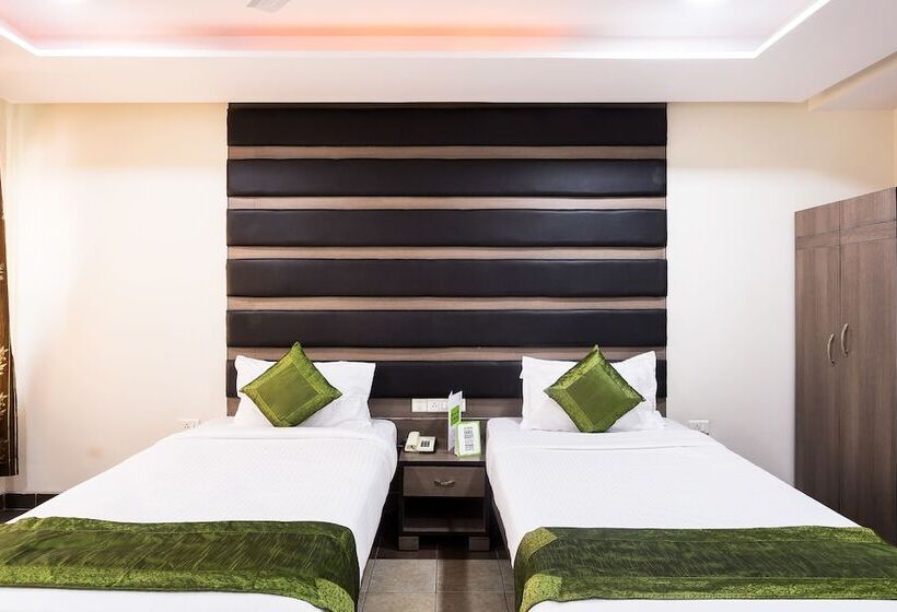 标准间, Treebo Fort Club