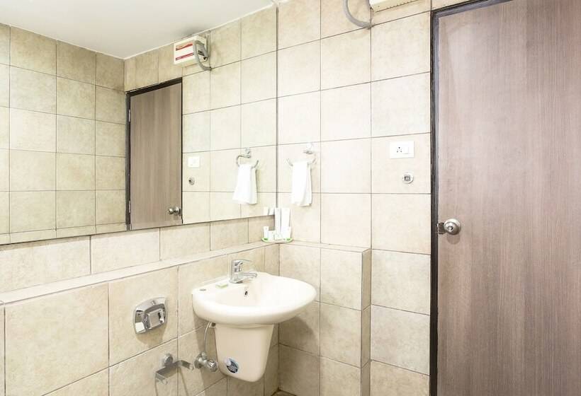 豪华房间, Treebo Fort Club