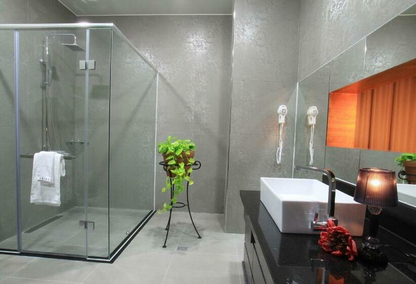 اتاق کلاسیک, Yoai