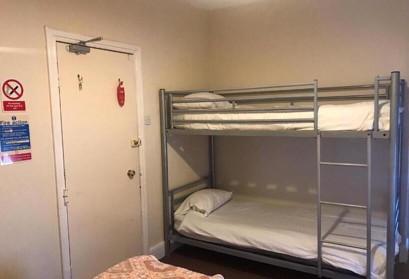 패밀리 룸, Crystal House