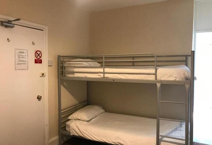 패밀리 룸, Crystal House