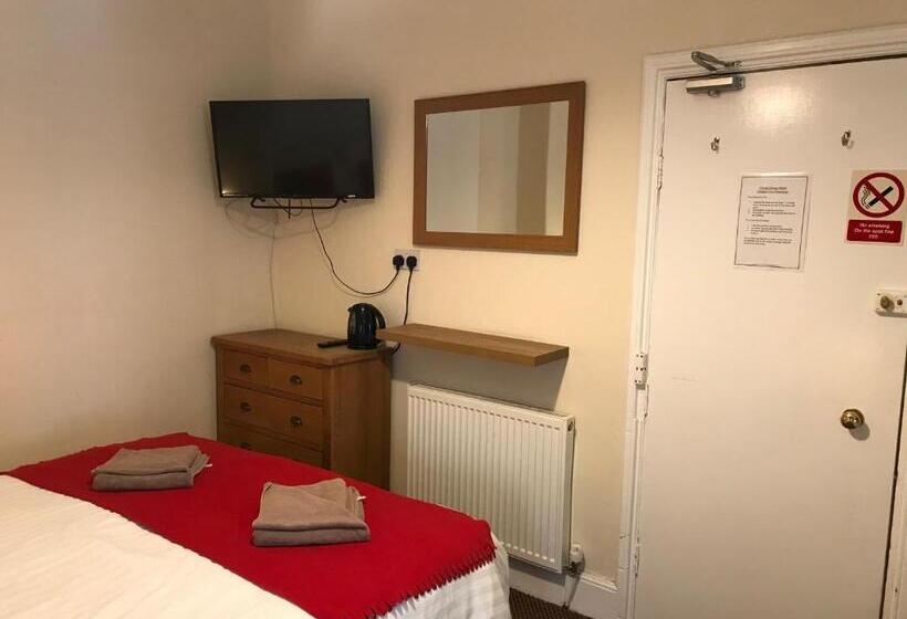 패밀리 룸, Crystal House