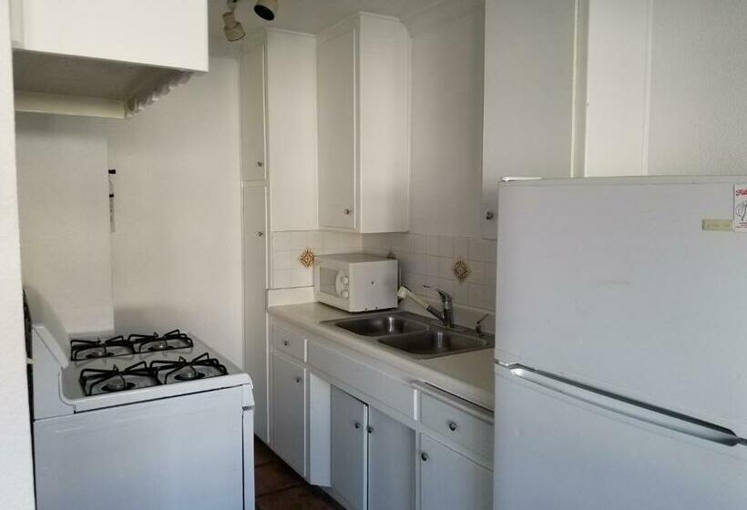 庭の見える1ベッドルームアパートメント, Sand Castle Inn