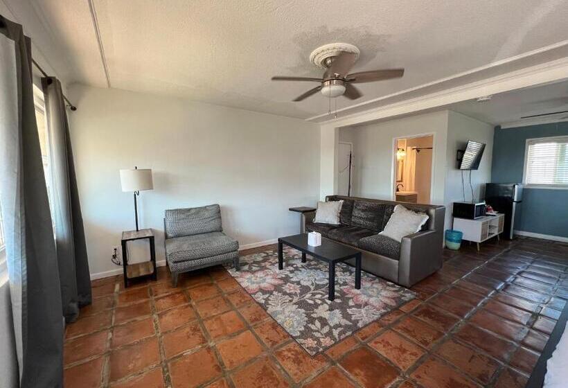 オーシャンビュージュニアスイート, Sand Castle Inn