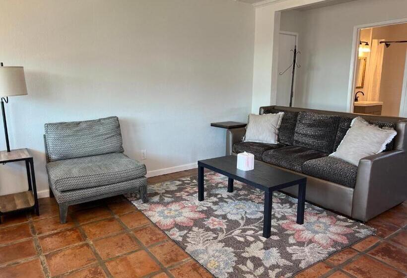 オーシャンビュージュニアスイート, Sand Castle Inn