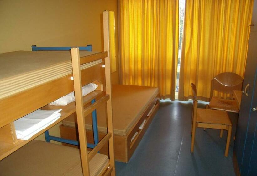 اتاق استاندارد سه تخته با سرویس بهداشتی مشترک, Jugendgästehaus St. Michaels Heim