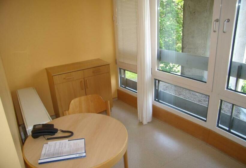اتاق استاندارد با سرویس بهداشتی مشترک, Jugendgästehaus St. Michaels Heim