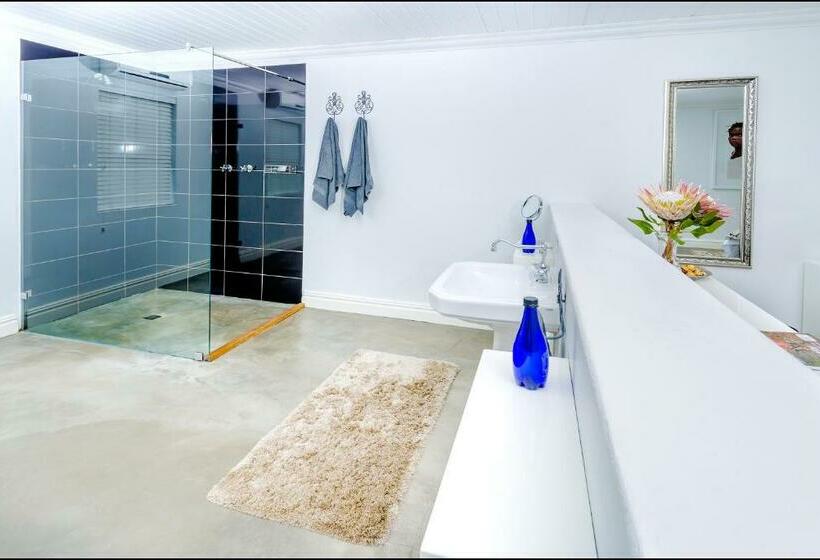 スイート, Brenaissance Wine & Stud Estate