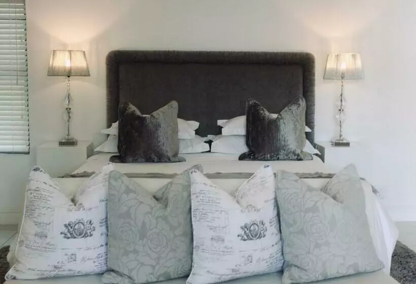 Deluxe Suite, Brenaissance Wine & Stud Estate